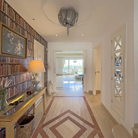 Elegant Penthouse On Marbella's Golden Mile * Marbella